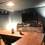 Michigan House & Pub - Hostel