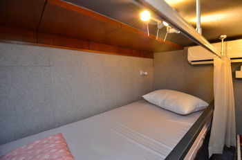 Michigan House & Pub - Hotel 2*